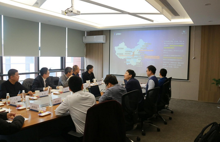 招商銀行領導與專家一行蒞臨美林數(shù)據(jù)考察交流