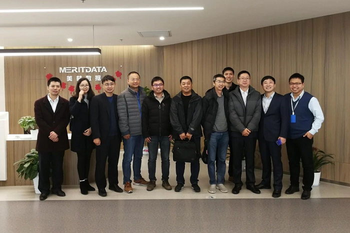 招商銀行領(lǐng)導與專家一行蒞臨美林數(shù)據(jù)考察交流