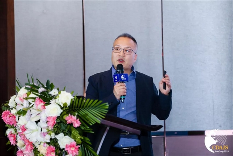 美林?jǐn)?shù)據(jù)副副總裁程宏斌