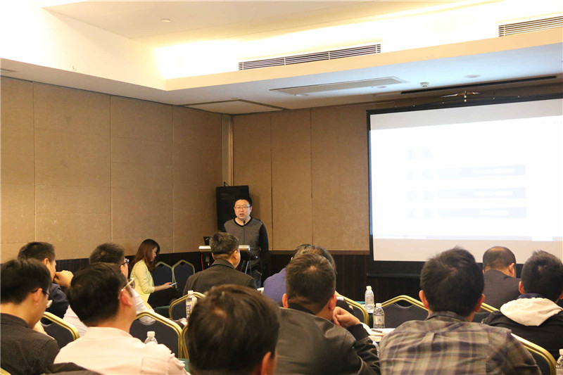 美林?jǐn)?shù)據(jù)人工智能總監(jiān)強(qiáng)勁 美林?jǐn)?shù)據(jù)人工智能總監(jiān)強(qiáng)勁