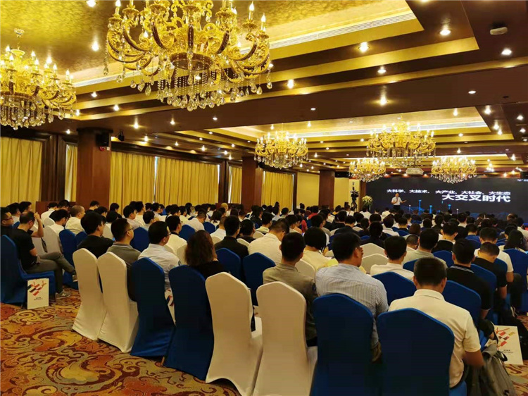 共創(chuàng)、共建、共贏，美林數據攜手合作伙伴引領AI+新浪潮