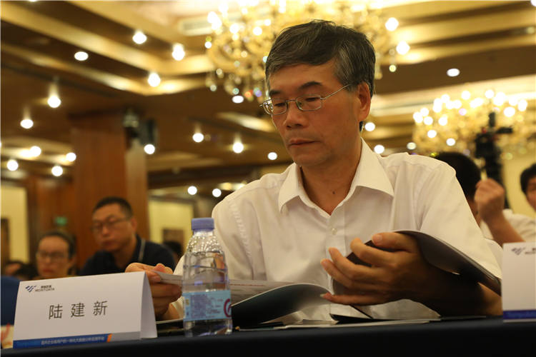 全國道德模范、中建鋼構(gòu)華南大區(qū)工程師陸建新