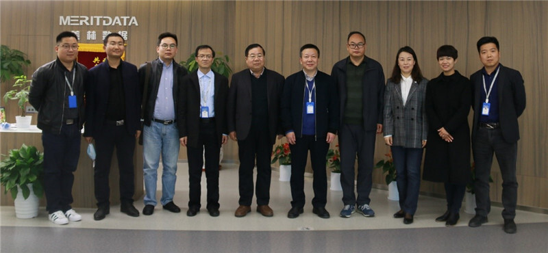 西安航空職業(yè)技術(shù)學(xué)院院長趙居禮一行蒞臨美林數(shù)據(jù)調(diào)研交流