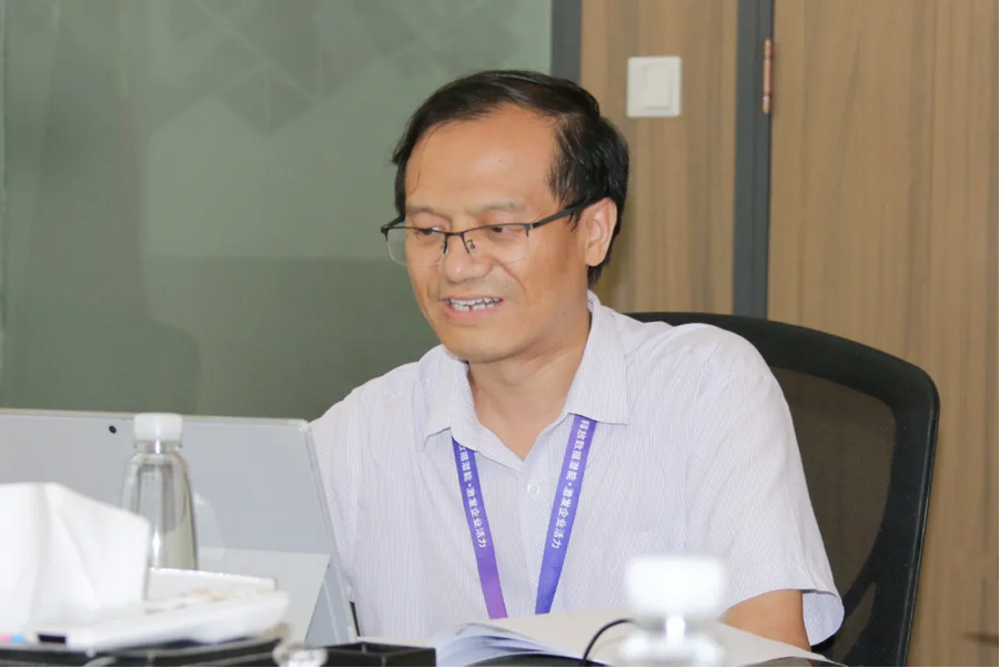 美林?jǐn)?shù)據(jù)副總裁肖斌