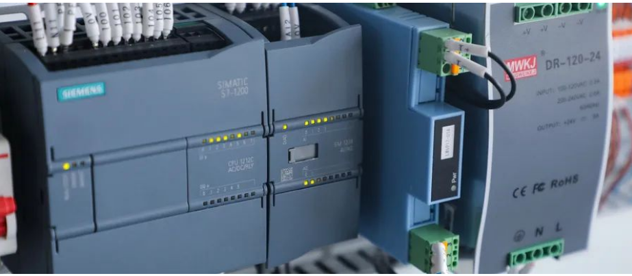 工業(yè)自動(dòng)化設(shè)備的核心控制元件